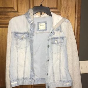 Denim jacket with grey hoodie 💙